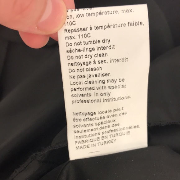 Dice kayek designer dress with embellishments - Picture 9 of 9